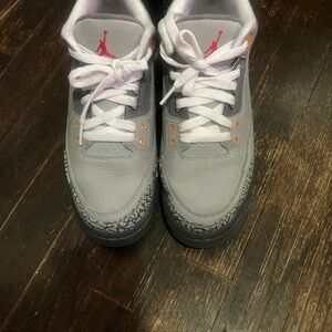 Gray and White jordan 3 Sneakers with Orange Accents size 6y